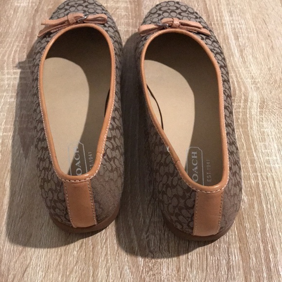 Coach crystal monogram flats. USED. Womens size 9.0. - Picture 6 of 10